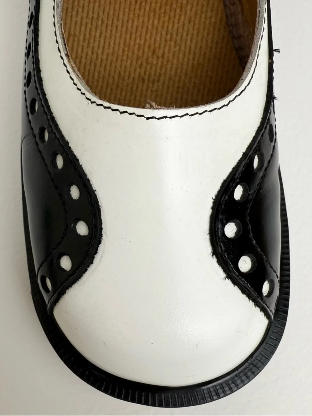 Vintage Dr. Martens England MIE Black White Wingtip Heel Mary Janes Shoes UK 4 - Picture 7 of 16